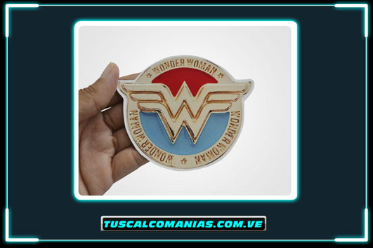 Calcomania, sticker, pegatina, etiqueta de la Mujer Maravilla, Wonder Woman (Liga de la Justicia)